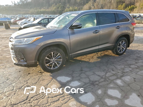 Toyota Highlander 2018 - Image 1 of 14