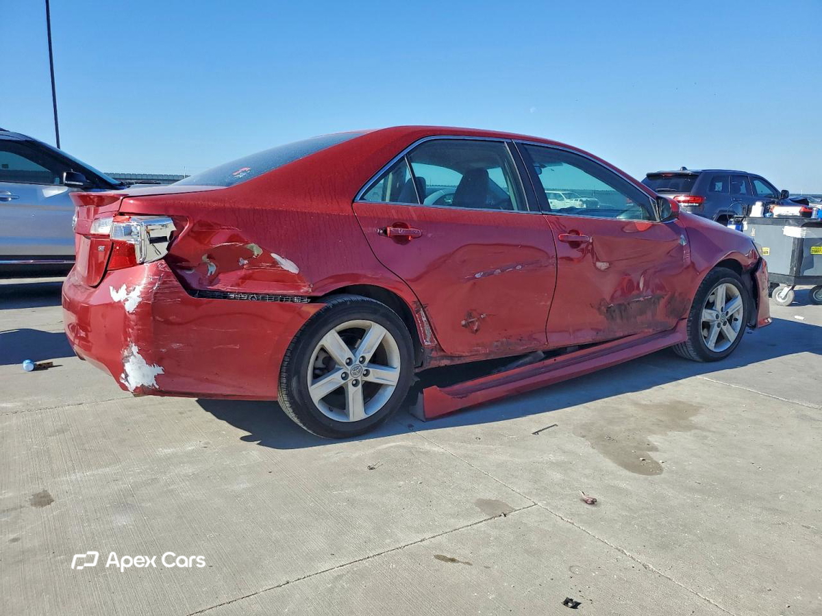 Toyota Camry 2012