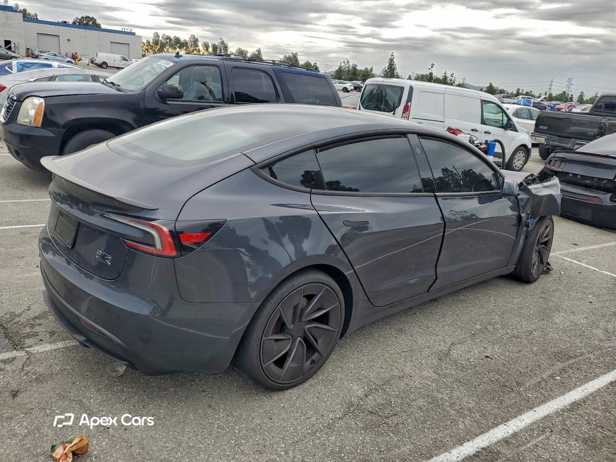 Tesla Model 3 2025