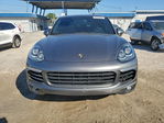 Porsche Cayenne 2016