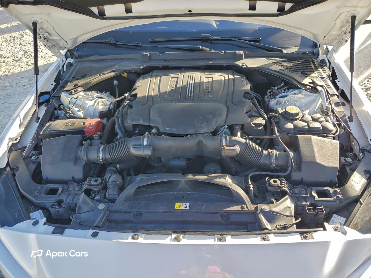 Jaguar XE 2017