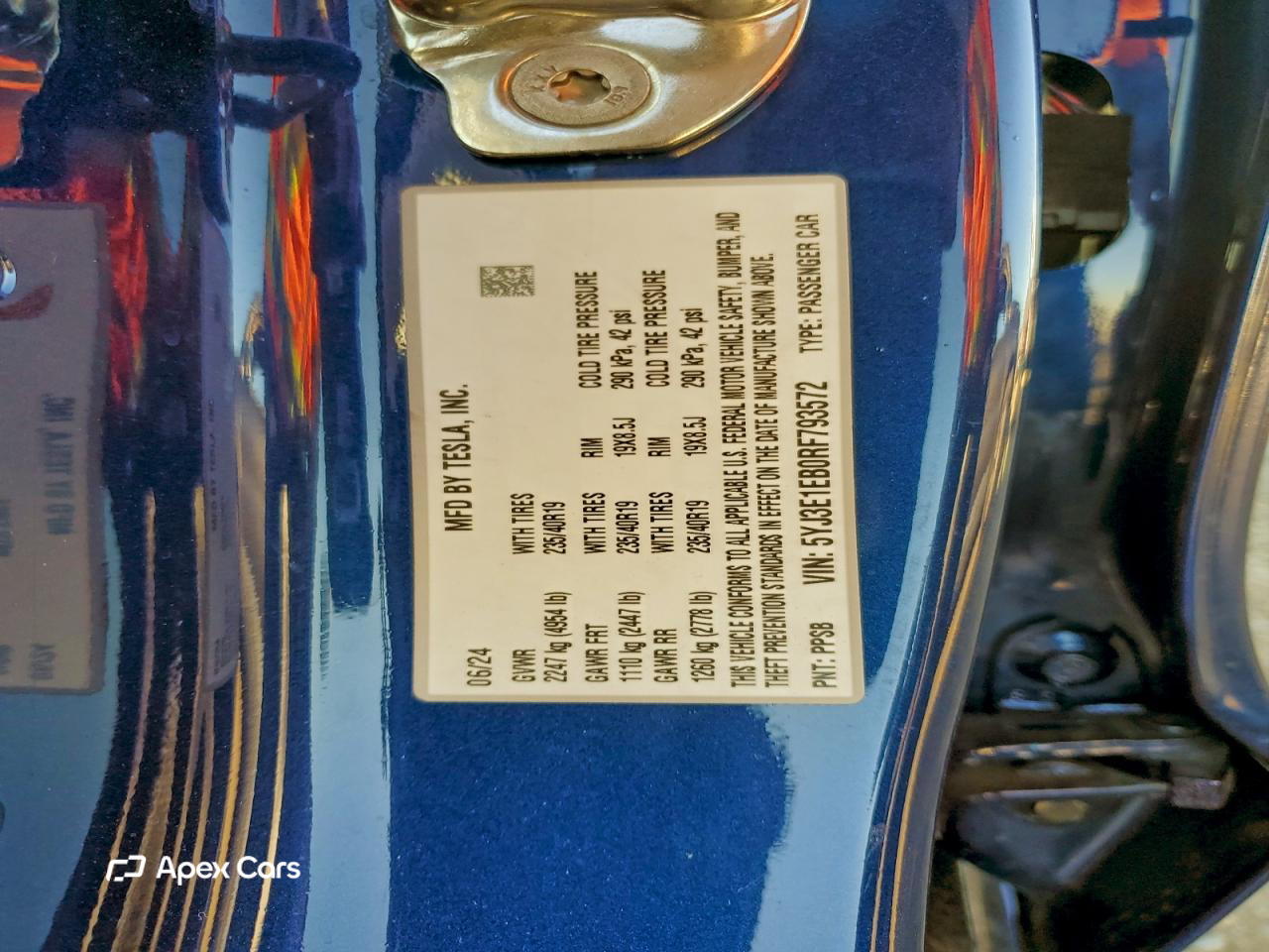 Tesla Model 3 2024