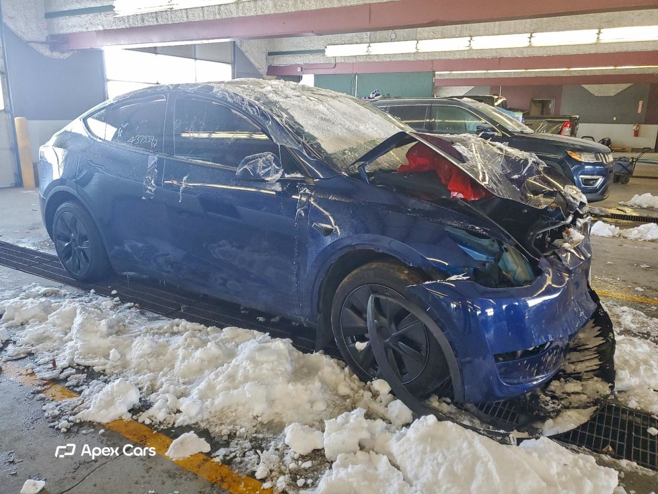 Tesla Model Y 2025