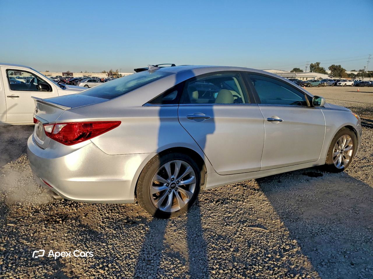 Hyundai Sonata 2013