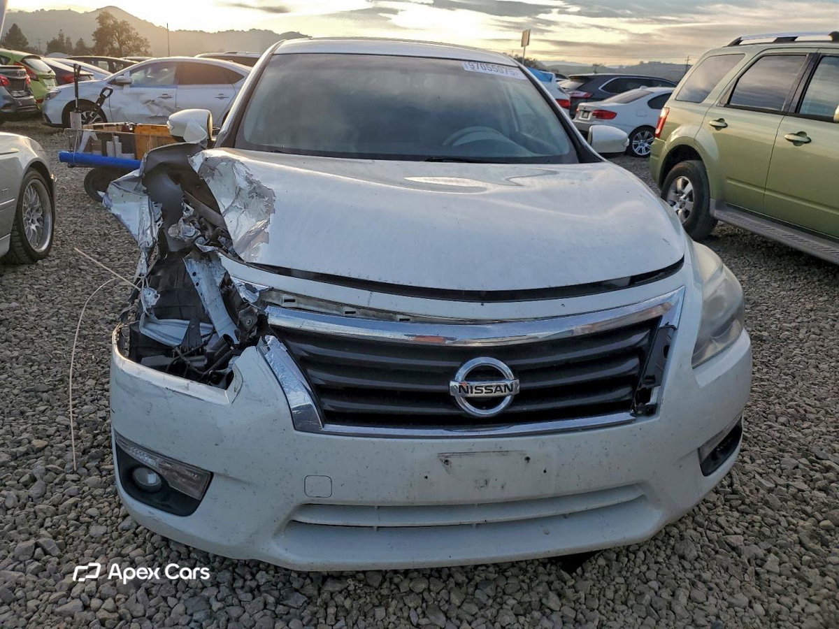 Nissan Altima 2015
