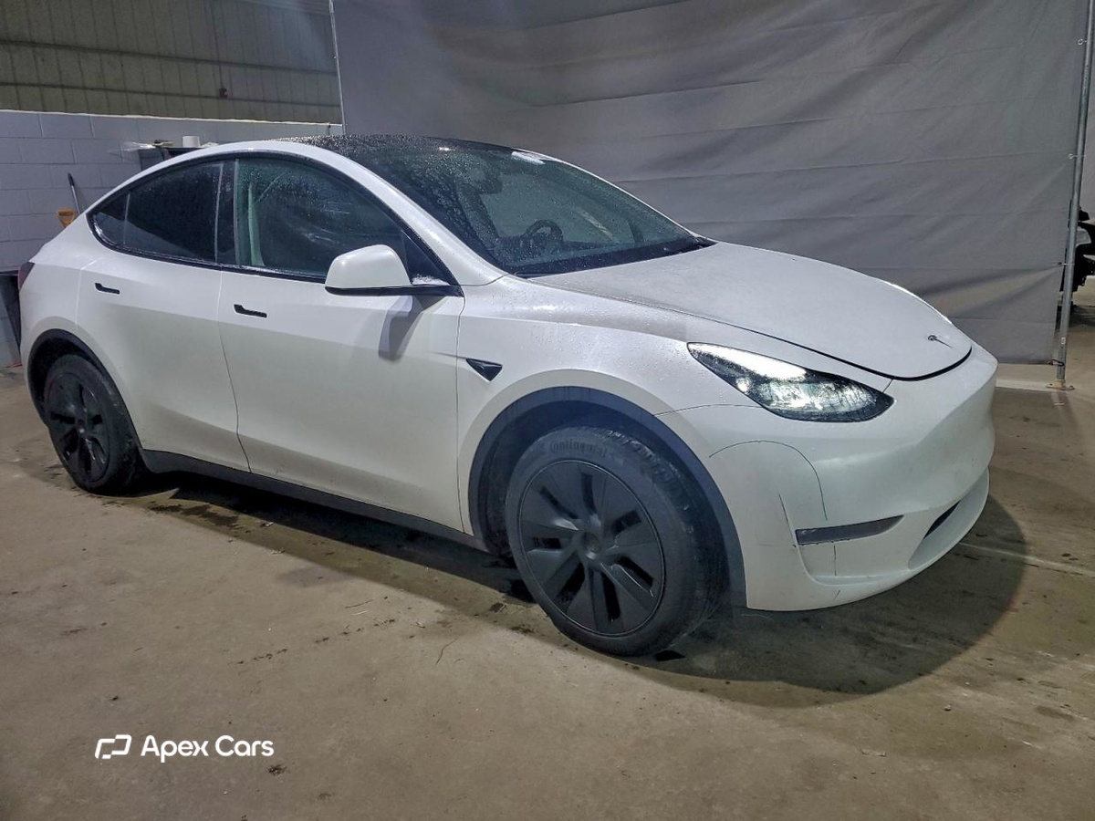 Tesla Model Y 2025
