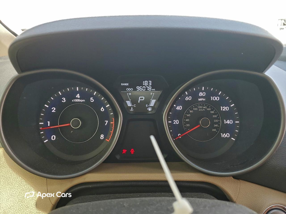 Hyundai Elantra 2013