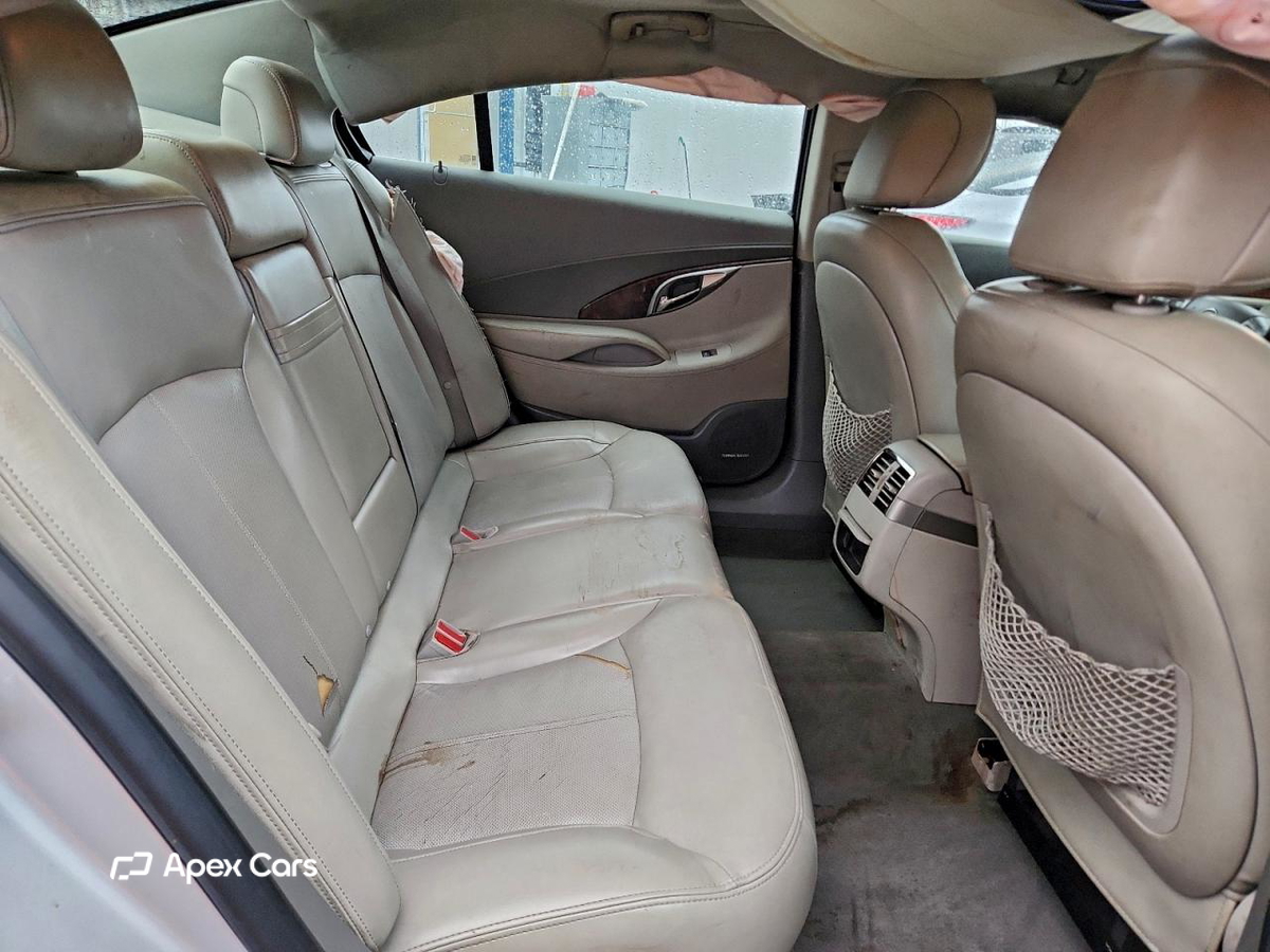 Buick LaCrosse 2011
