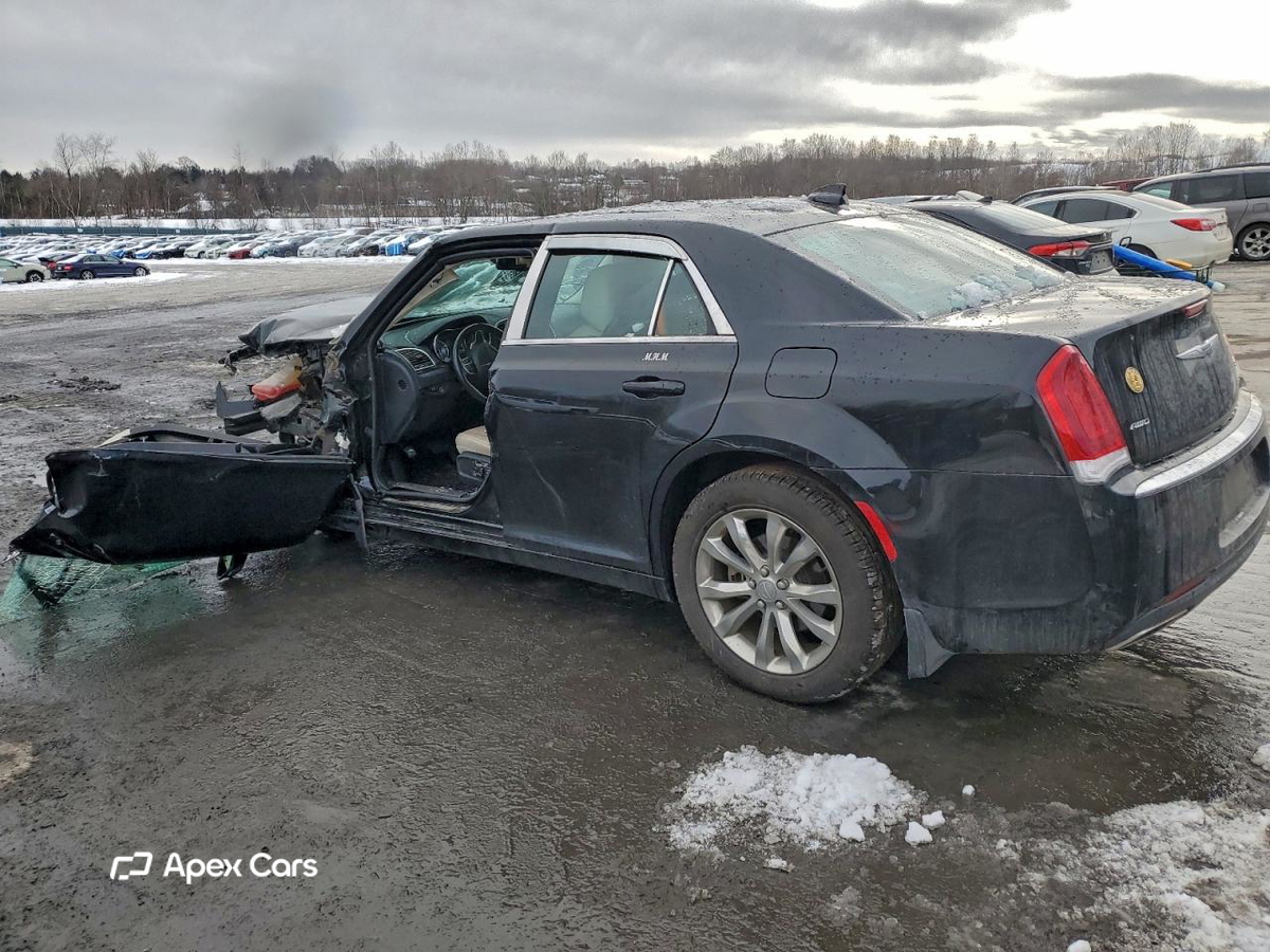 Chrysler 300 2021