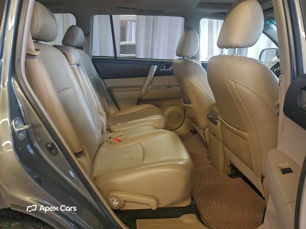 Toyota Highlander 2011