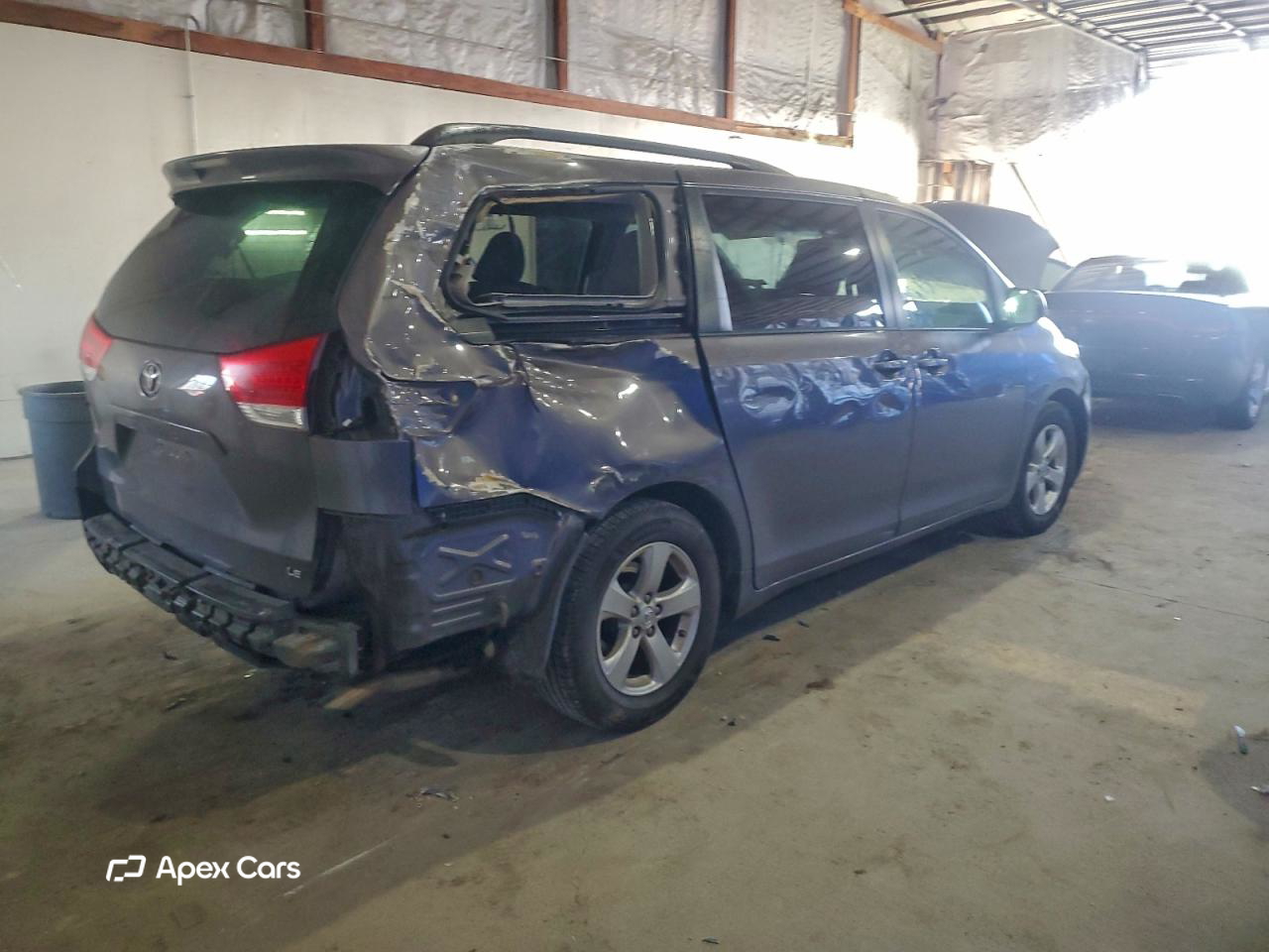 Toyota Sienna 2012
