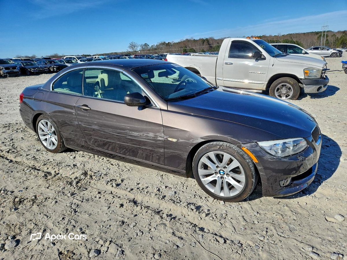 BMW Series 3 2011