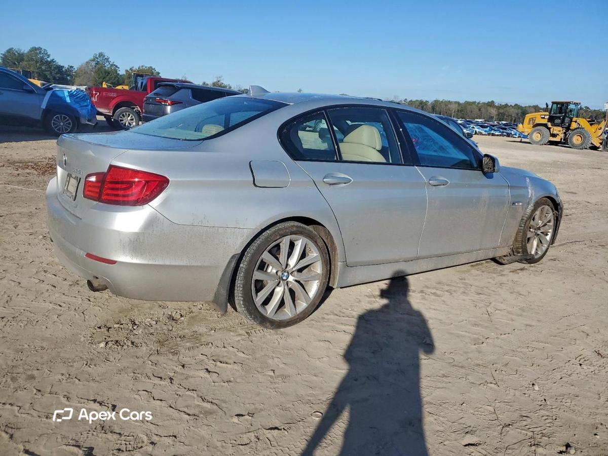 BMW Series 5 2011
