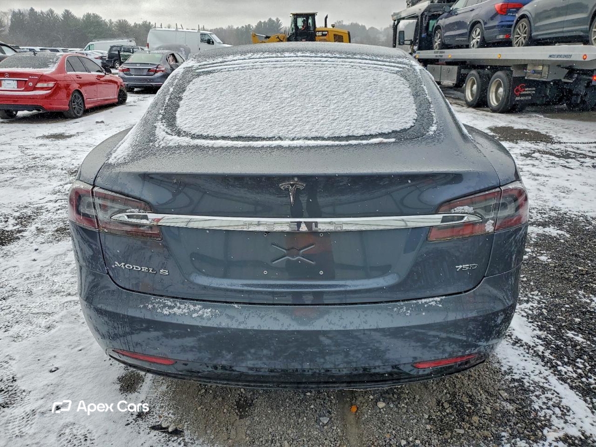 Tesla Model S 2016