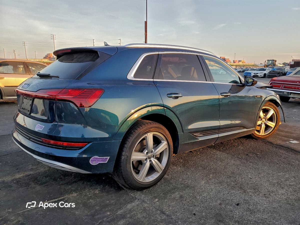 Audi e-tron 2019