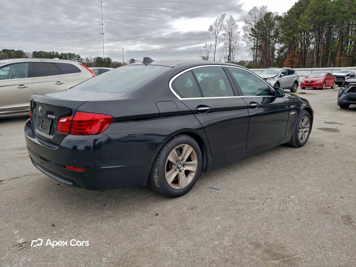 BMW Series 5 2011