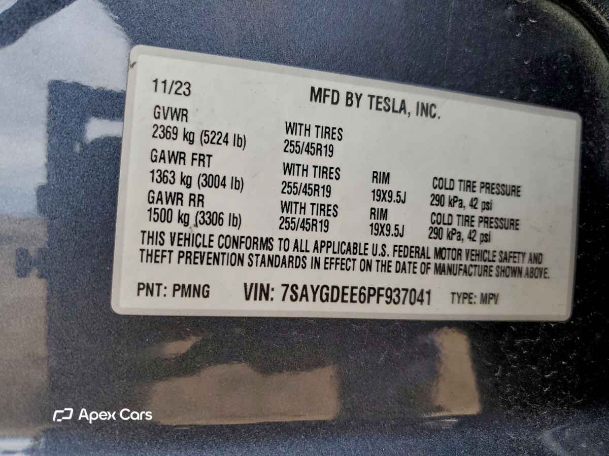 Tesla Model Y 2023