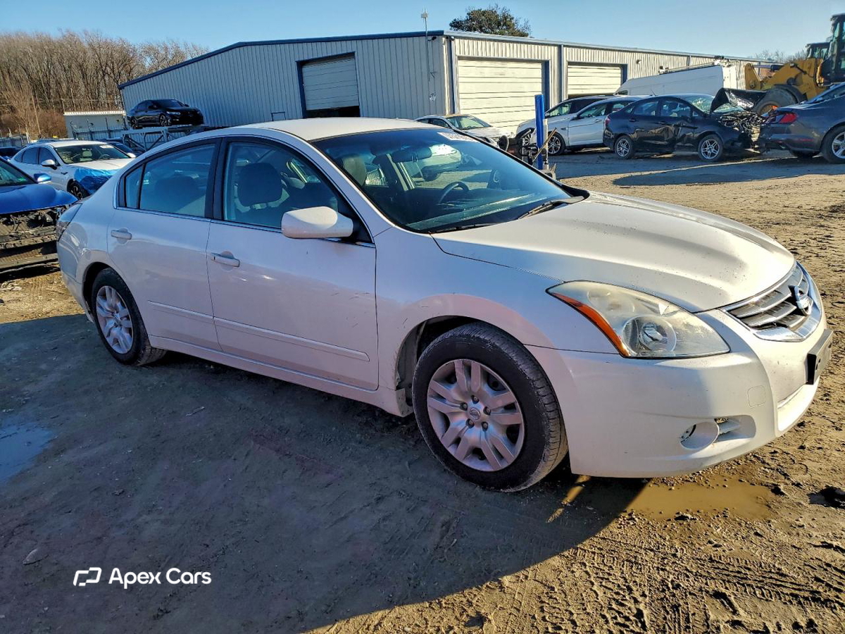 Nissan Altima 2010