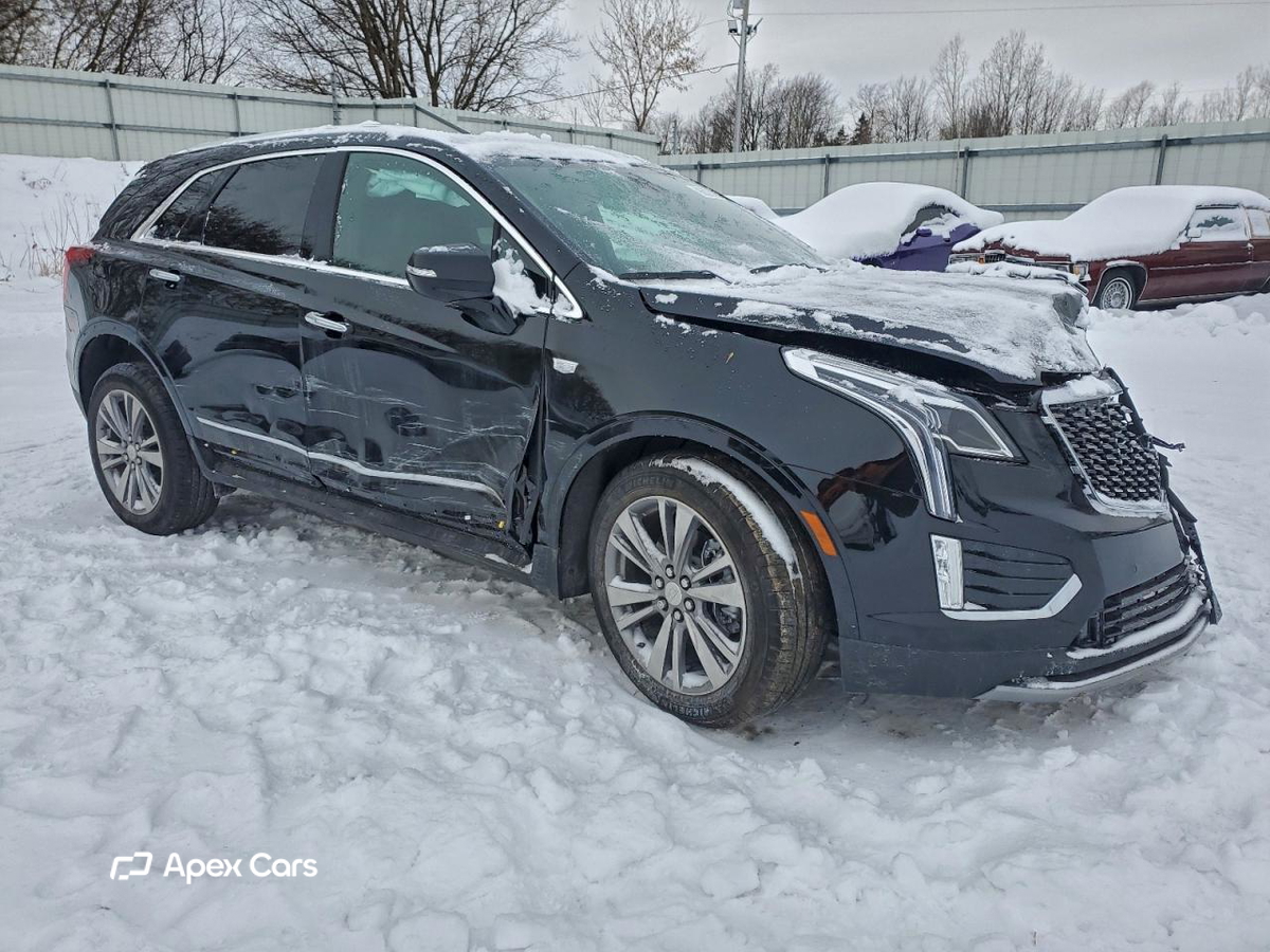 Cadillac XT5 2025