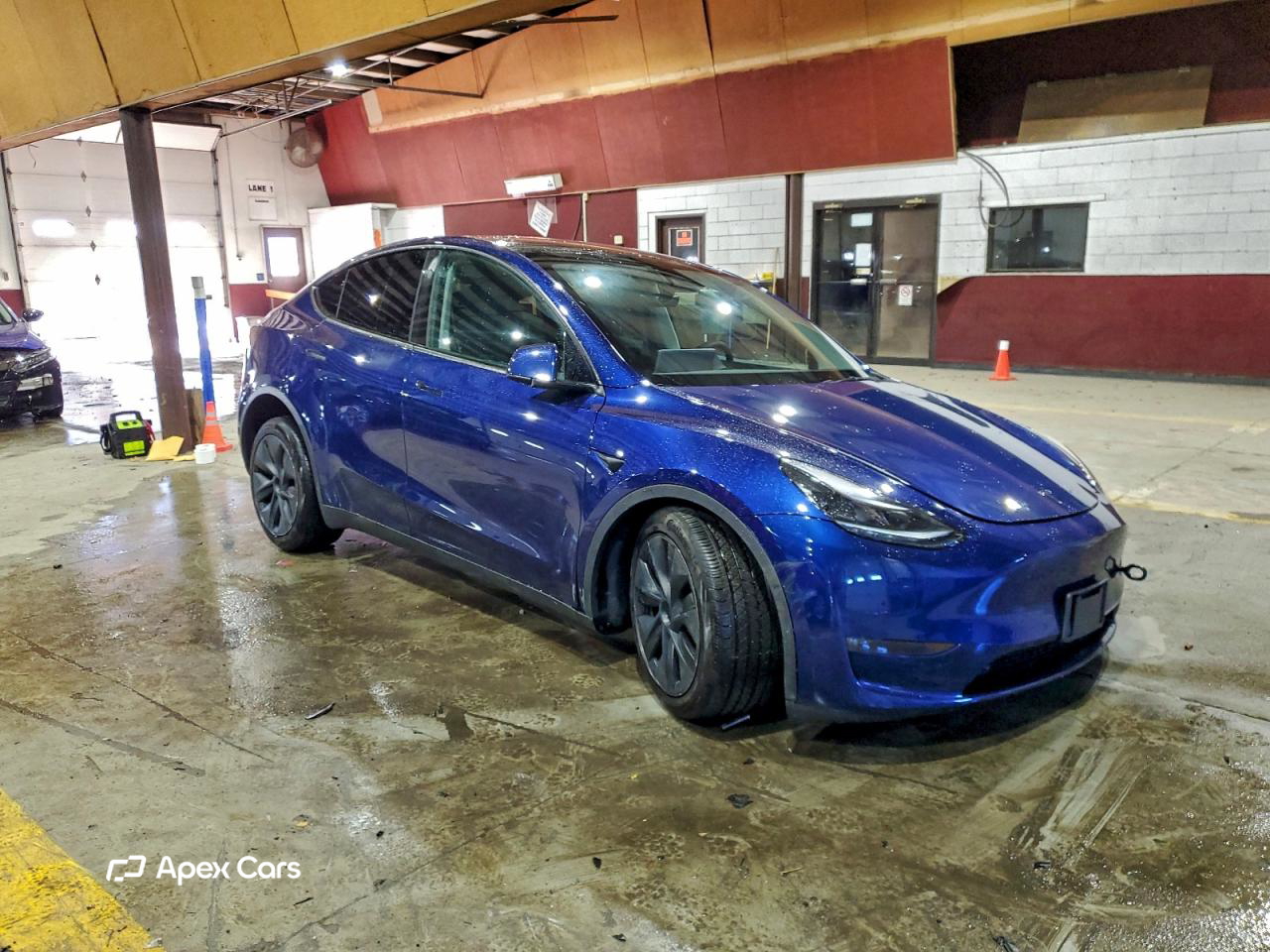 Tesla Model Y 2024
