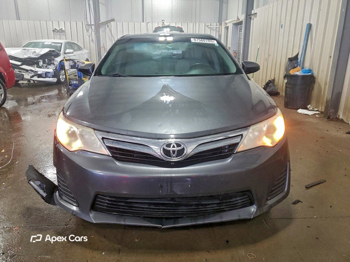 Toyota Camry 2012