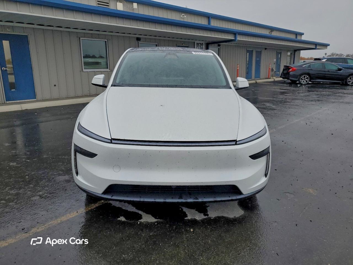 Tesla Model Y 2026