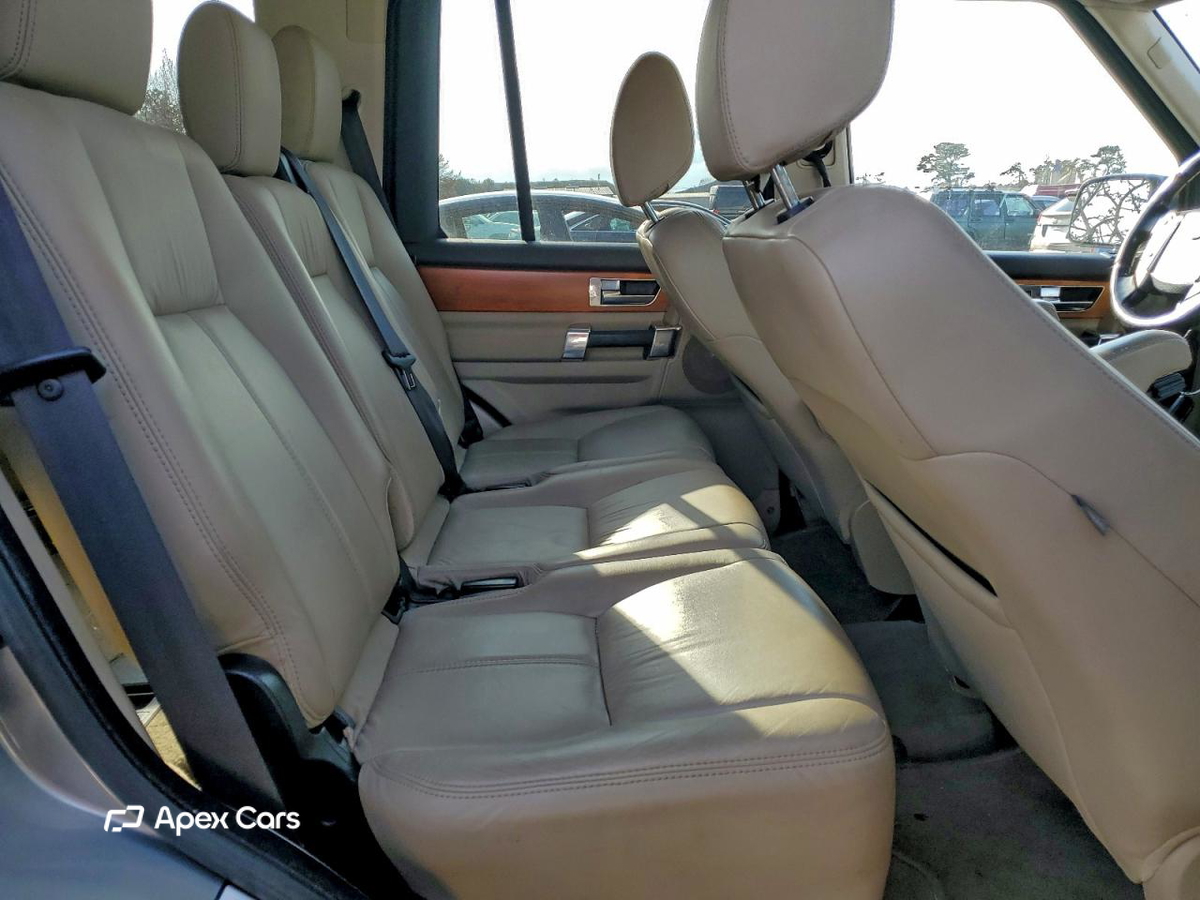 Land Rover LR4 2011
