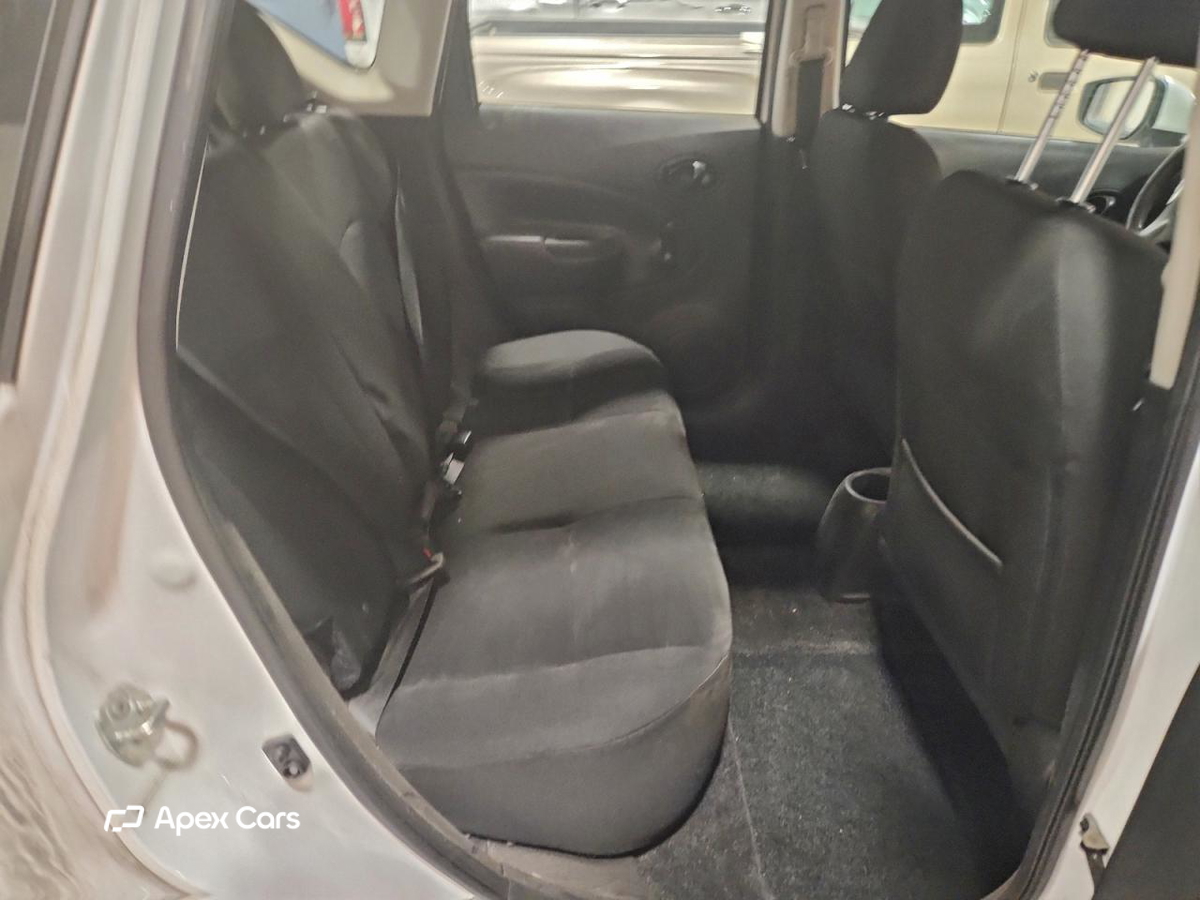 Nissan Versa 2018
