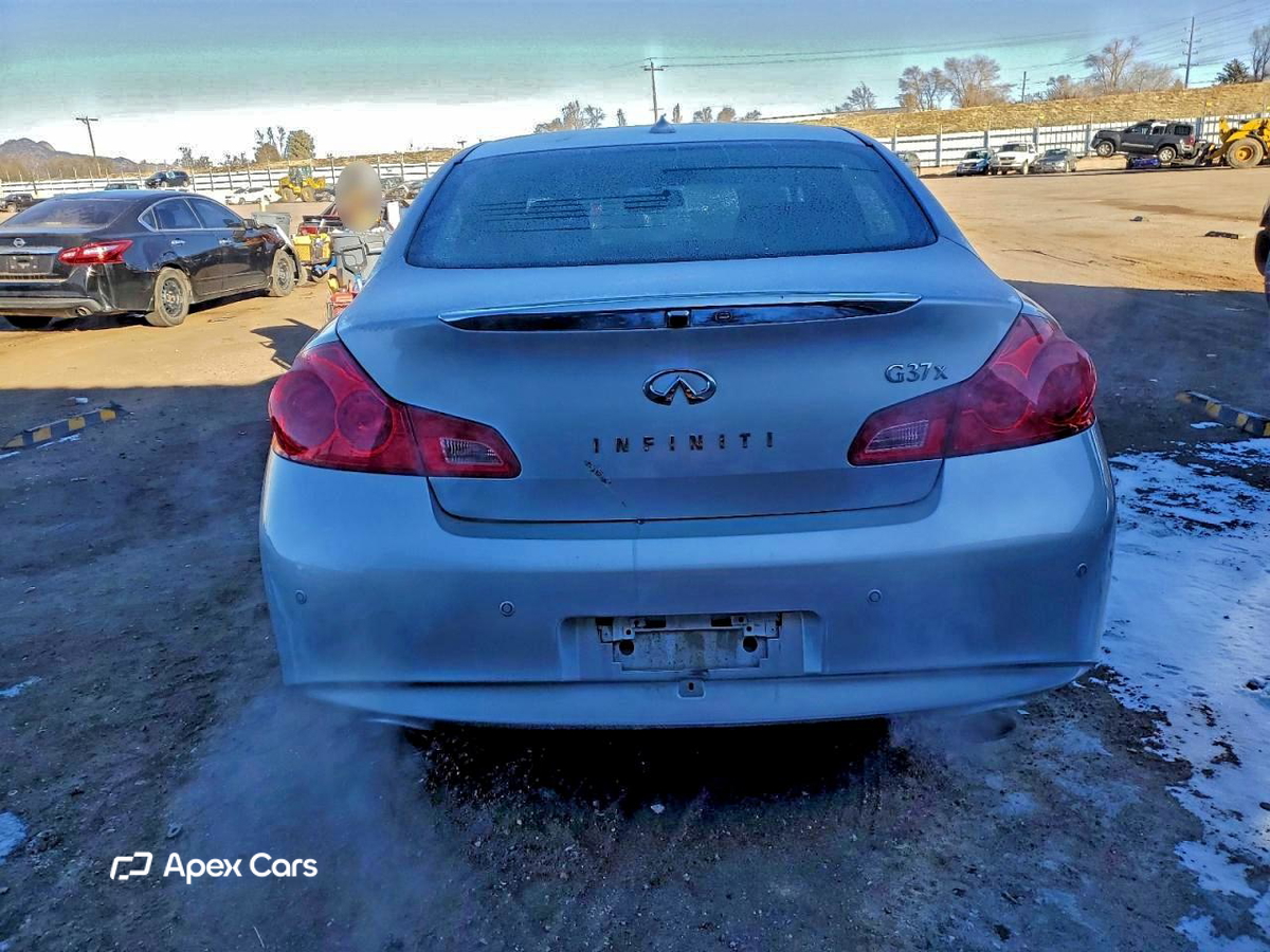 Infiniti G 2013