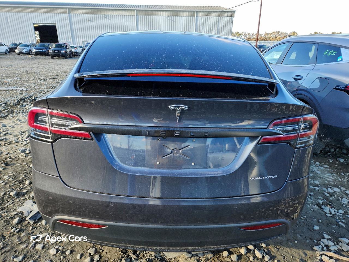 Tesla Model X 2019
