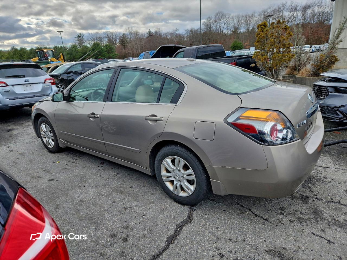Nissan Altima 2012