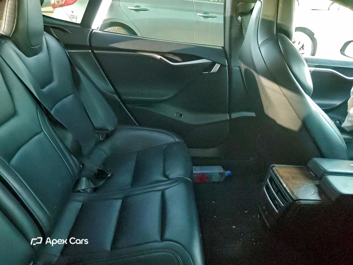 Tesla Model S 2018