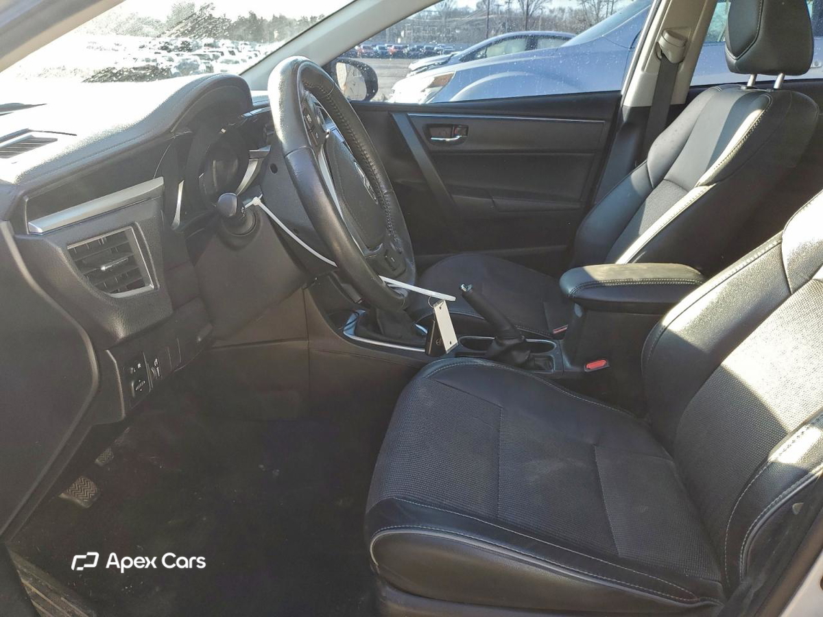Toyota Corolla 2015