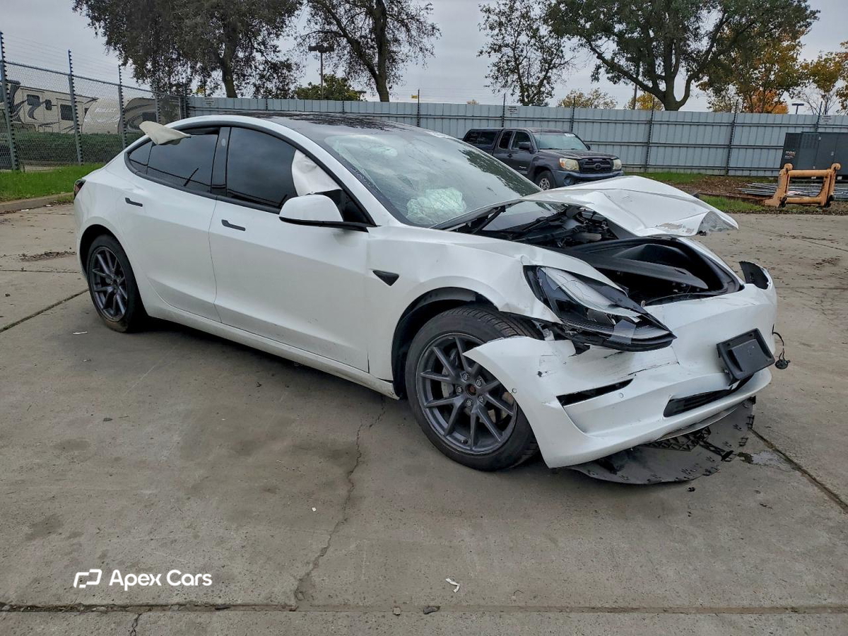 Tesla Model 3 2022