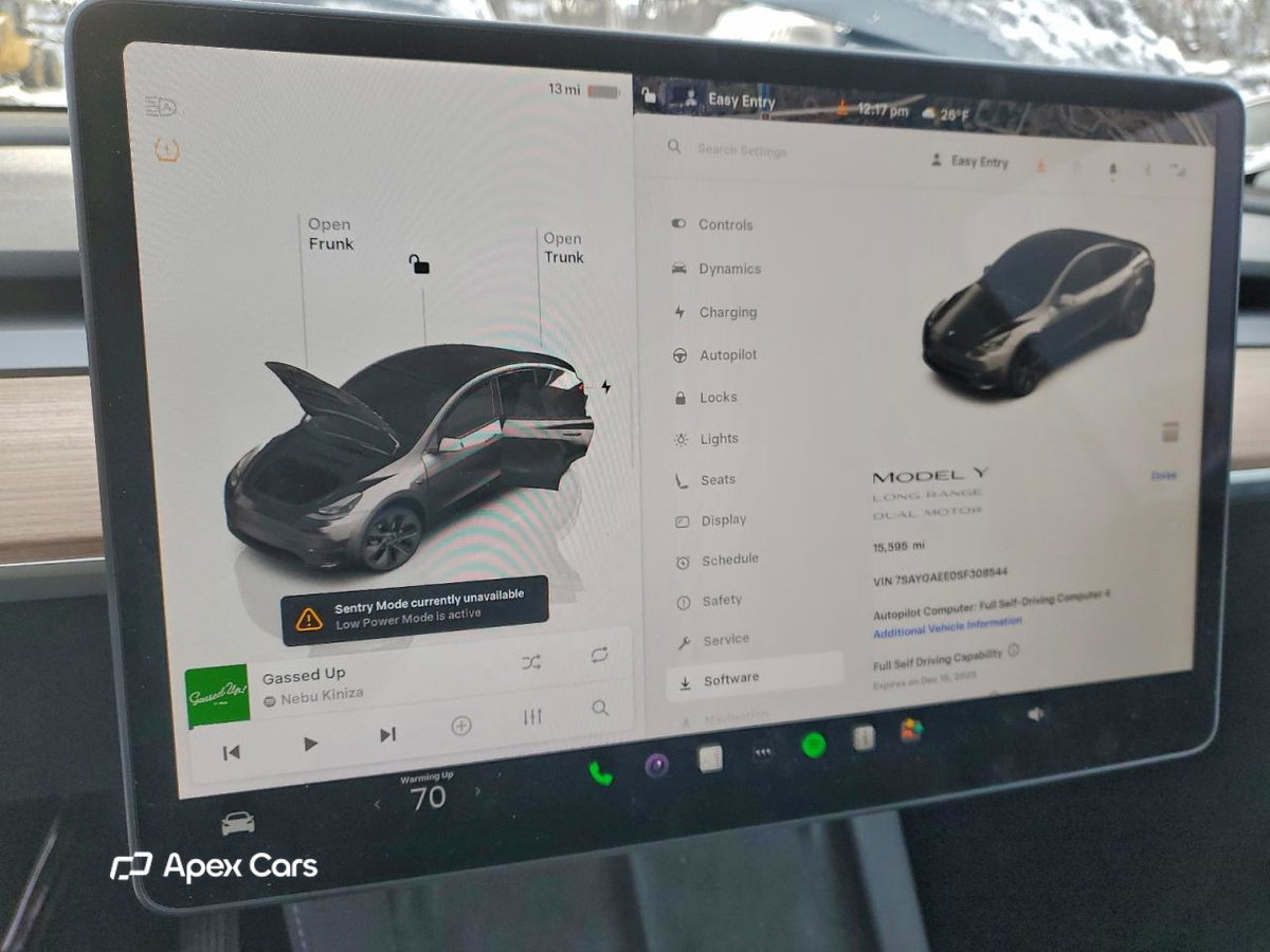 Tesla Model Y 2025