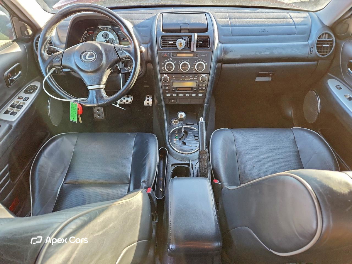 Lexus IS 2005