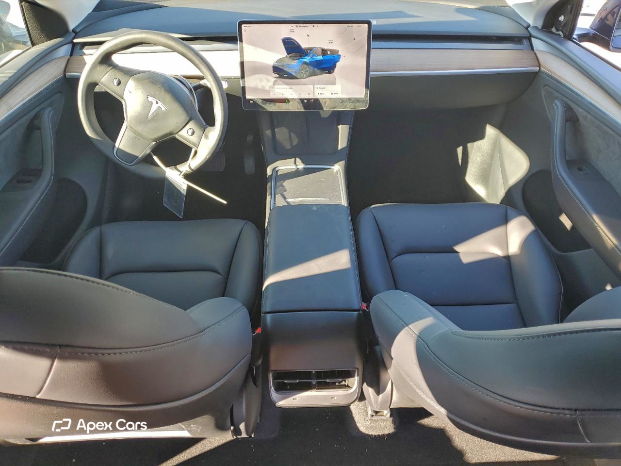 Tesla Model Y 2024