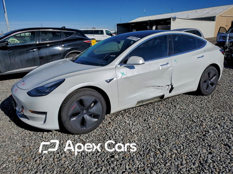Tesla Model 3 2019 - Image 1 of 13