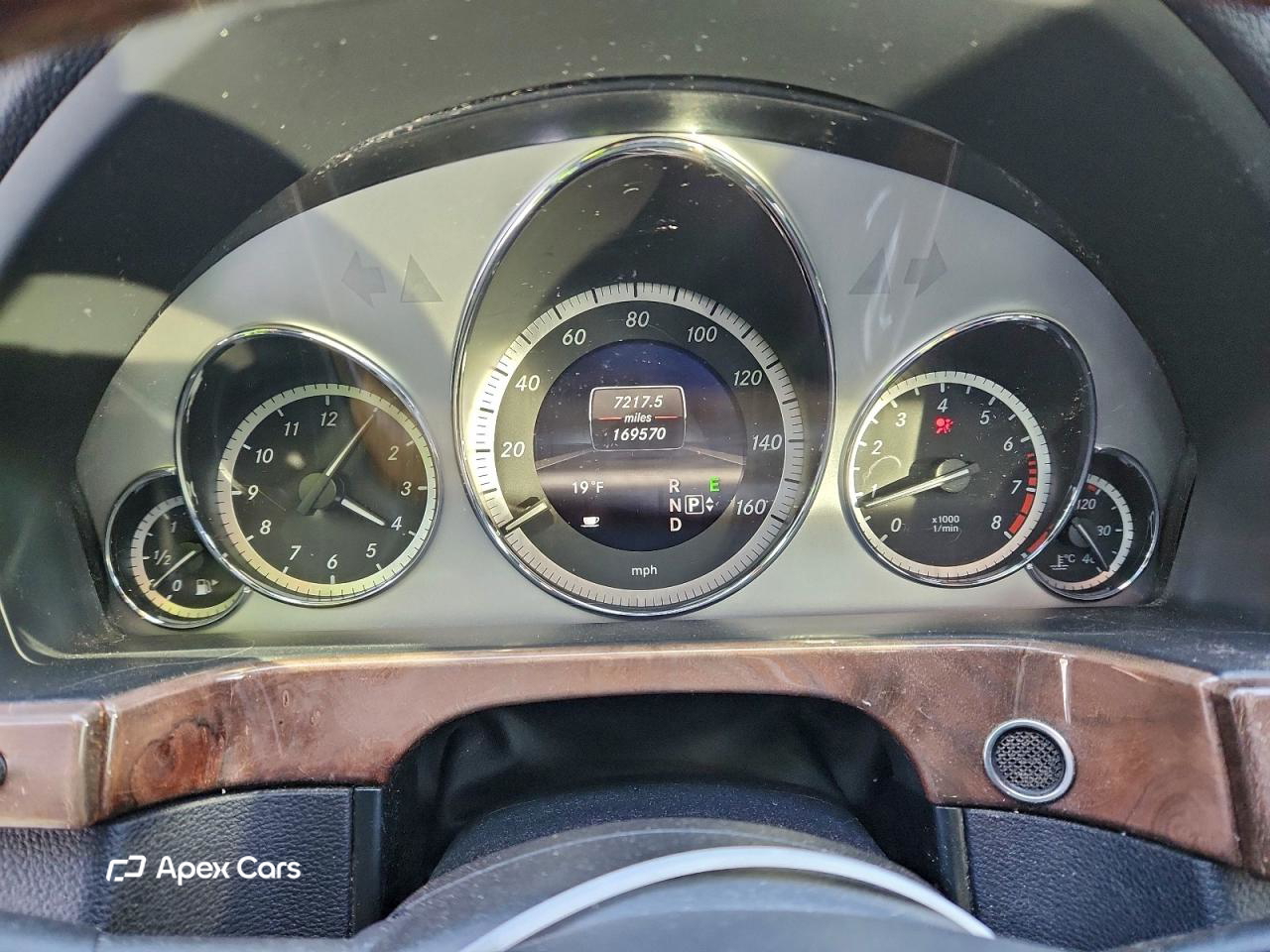 Mercedes-Benz  2013