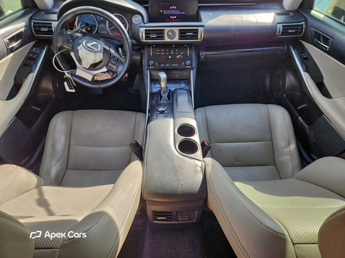 Lexus IS 2014