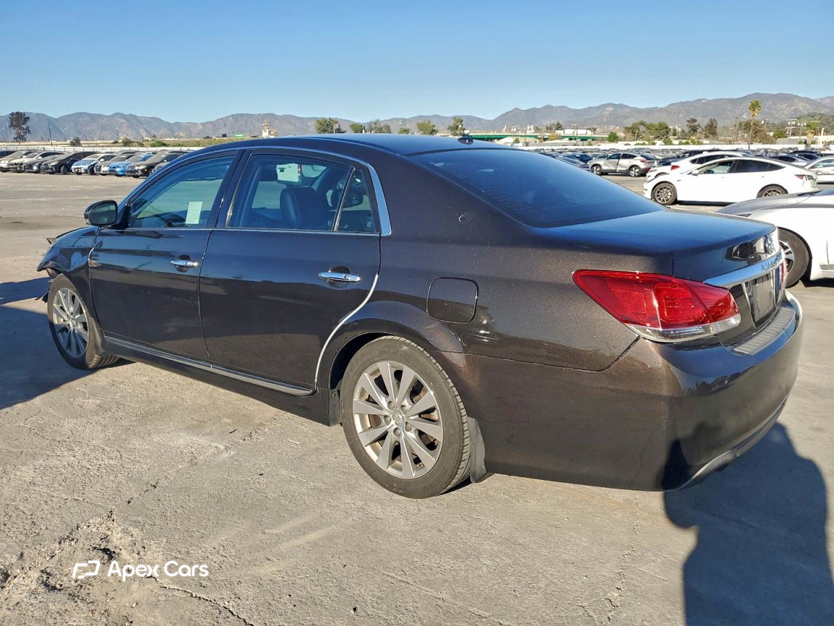 Toyota Avalon 2012