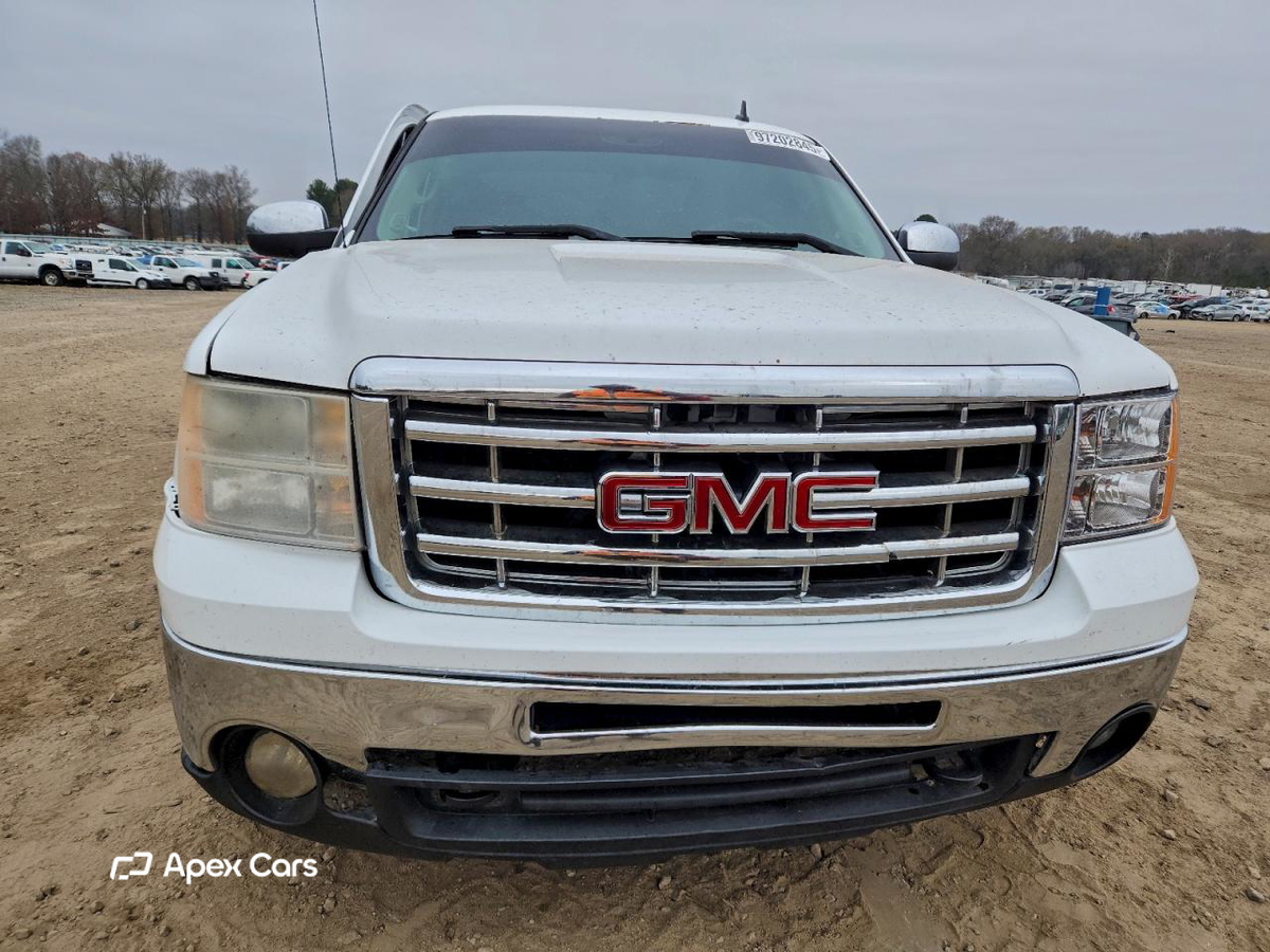 GMC Sierra 2011