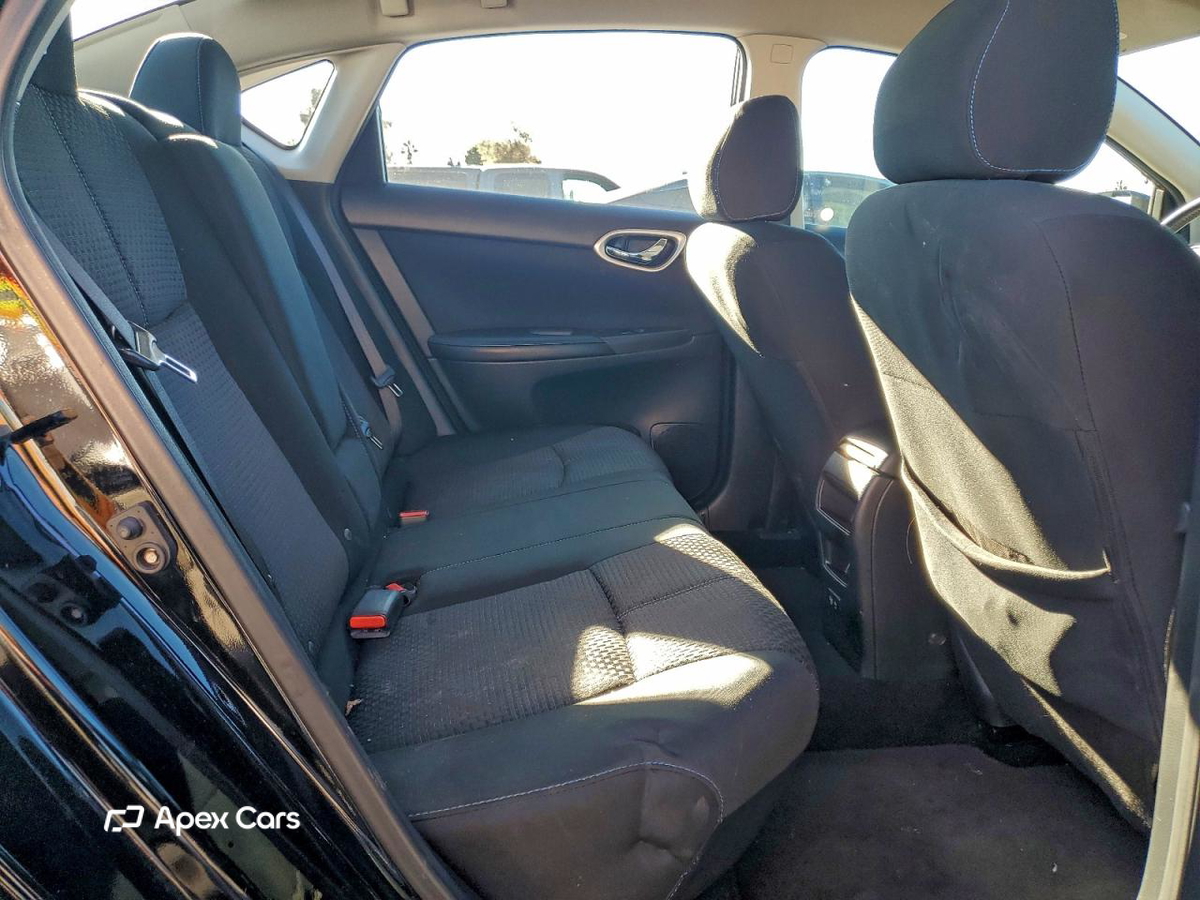 Nissan Sentra 2019