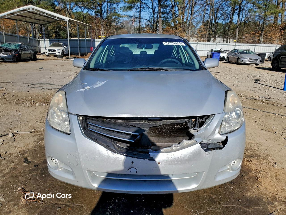 Nissan Altima 2011
