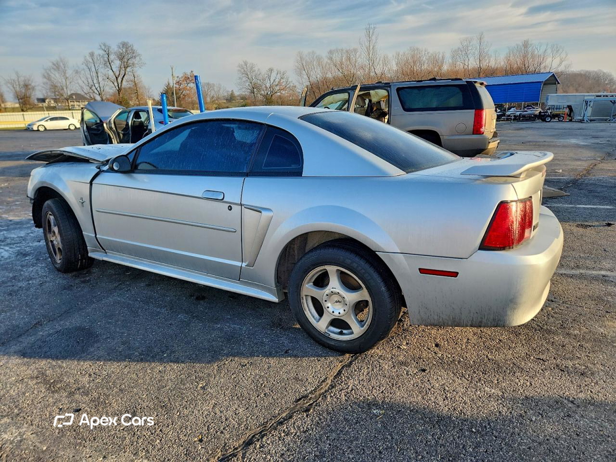 Ford Mustang 2003