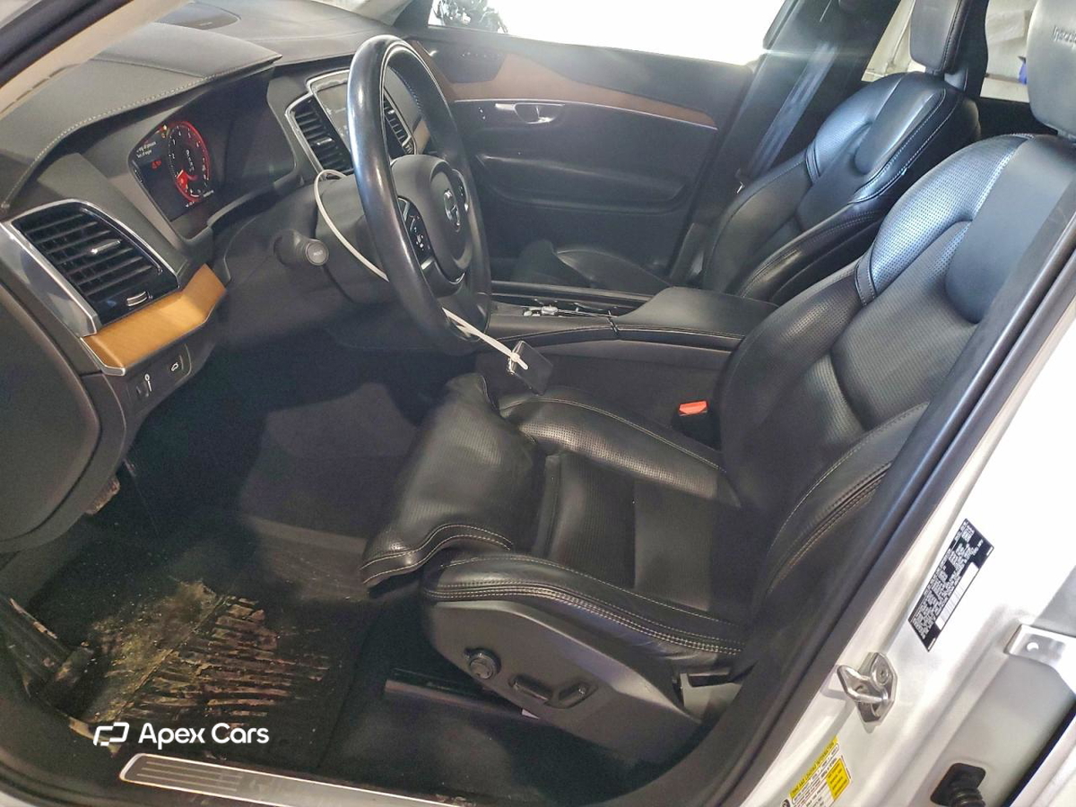 Volvo XC90 2019