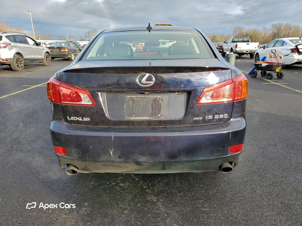 Lexus IS 2010