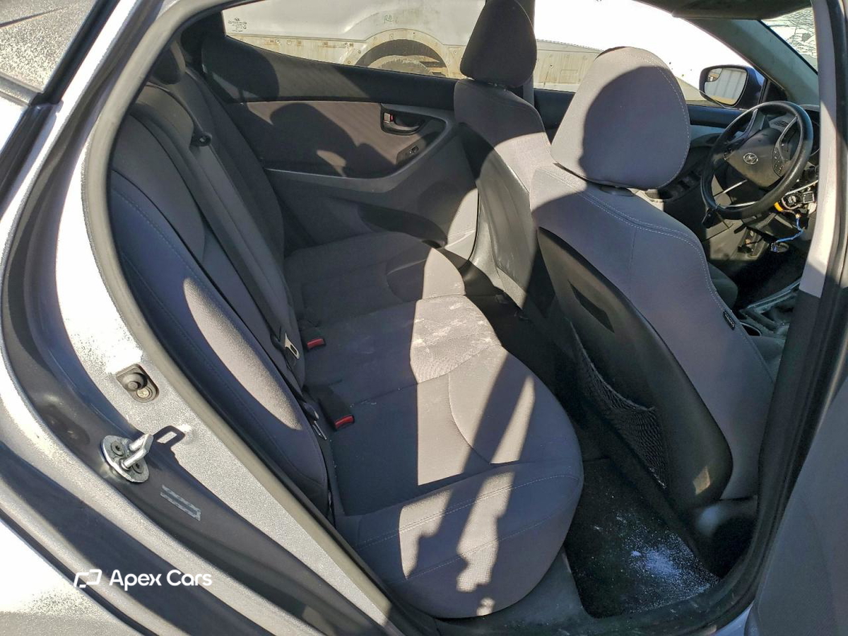 Hyundai Elantra 2014