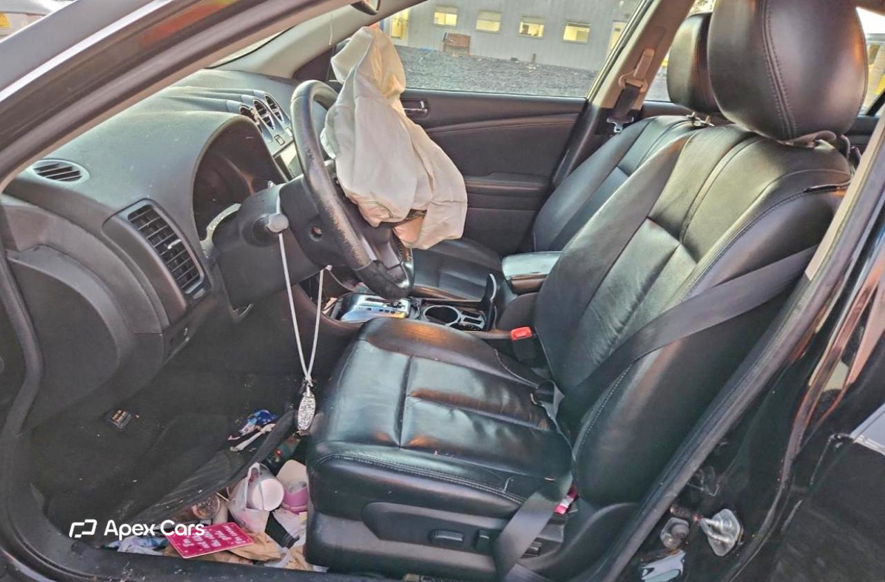 Nissan Altima 2011