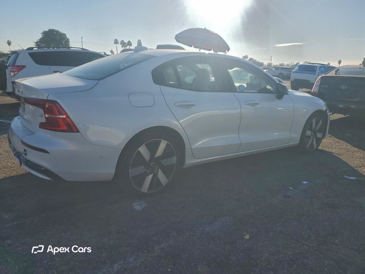 Volvo S60 2024